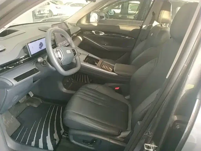 Geely Galaxy E5 — Фото автомобиля 14