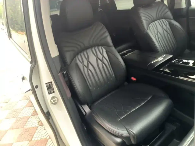 GAC Trumpchi M8 — Фото автомобиля 24