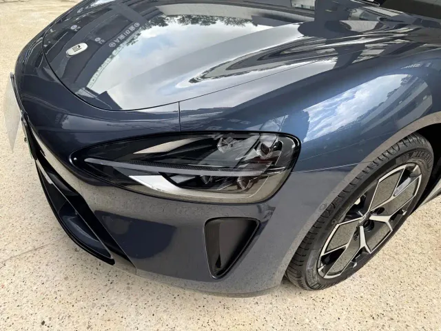 Xiaomi SU7 — Фото автомобиля 27