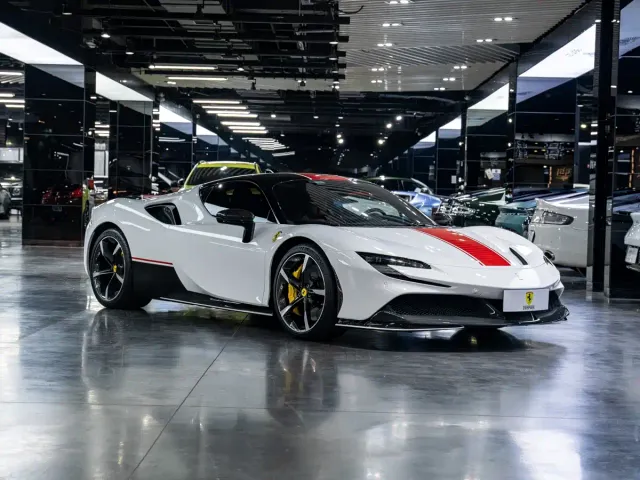Ferrari SF90 — Фото автомобиля 3