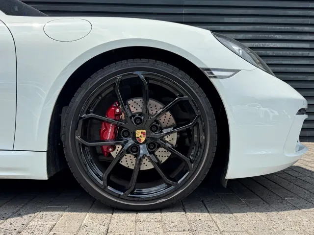 Porsche 718 — Фото автомобиля 10