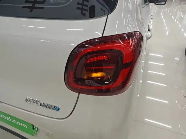 Wuling Hongguang Mini EV — Фото автомобиля 7