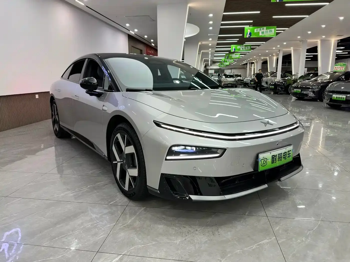 XPeng XPeng P7+ 2026 Pure Electric Base Model — Фото автомобиля 3