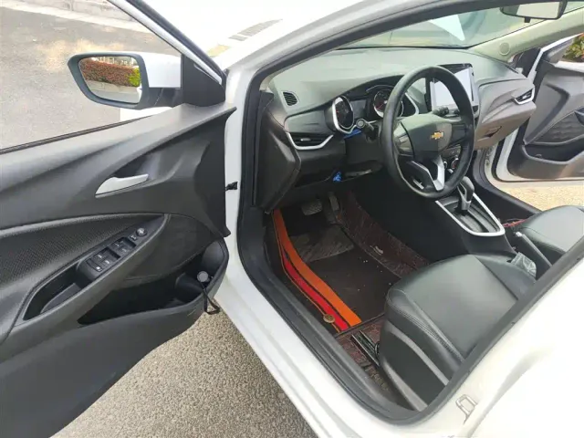 Chevrolet Cavalier — Фото автомобиля 15
