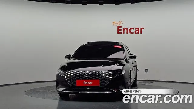 Hyundai Grandeur New — Фото автомобиля 3