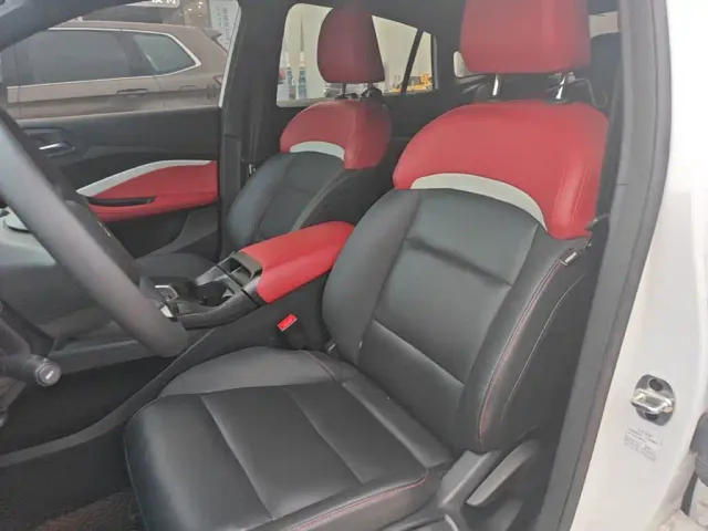 MG MG5 2023 180DVVT CVT Luxury Edition — Фото автомобиля 14