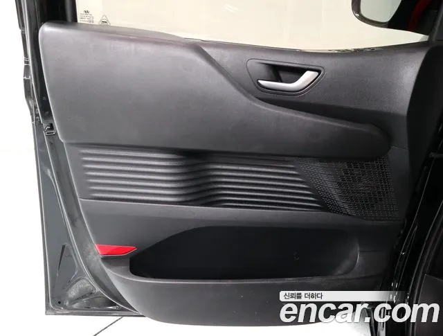Hyundai Staria — Фото автомобиля 8