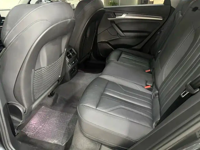 Audi Q5L — Фото автомобиля 11