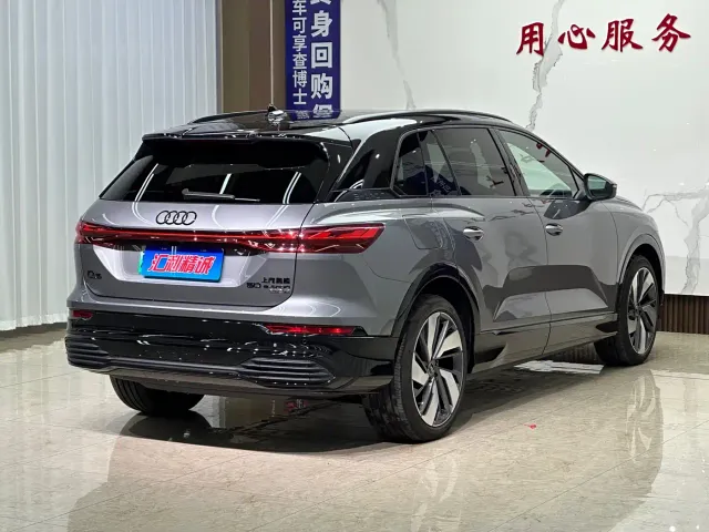 Audi Q5 e-tron — Фото автомобиля 5