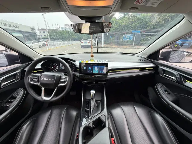 Roewe i5 — Фото автомобиля 8