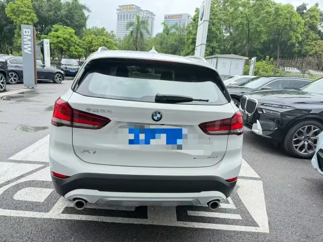 BMW X1 — Фото автомобиля 4
