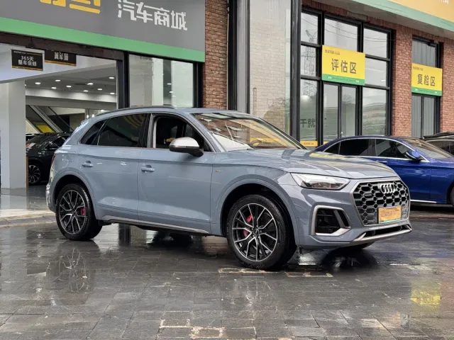 Audi Q5L — Фото автомобиля 3