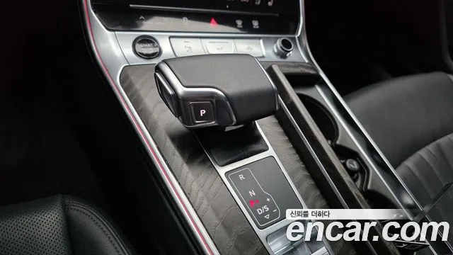 Audi A6 45 TFSI Premium — Фото автомобиля 9