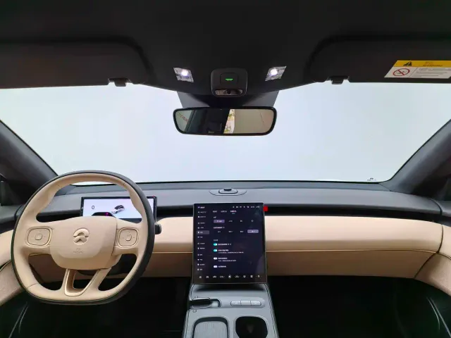 Nio ET5 Touring — Фото автомобиля 16