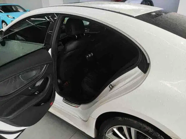 Mercedes-Benz CLS-Class — Фото автомобиля 8