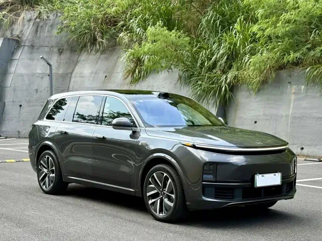 Li Auto Li Xiang L9 2022 Max — Фото автомобиля 3