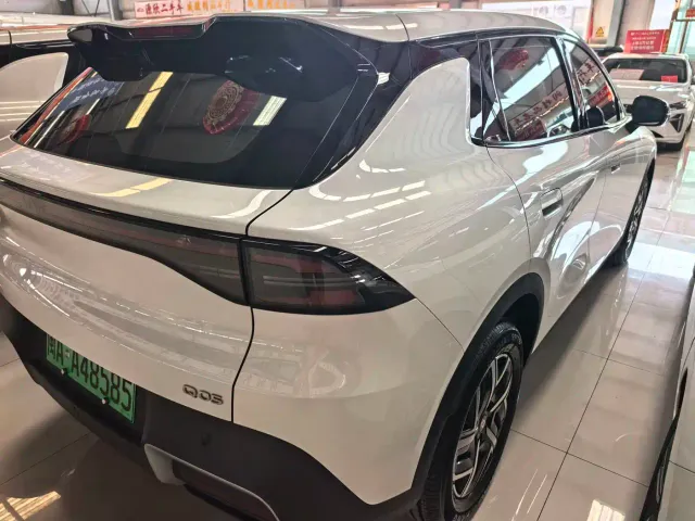 Changan Qiyuan Q05 — Фото автомобиля 5