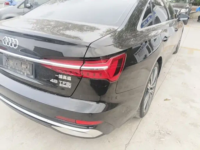 Audi A6L — Фото автомобиля 7