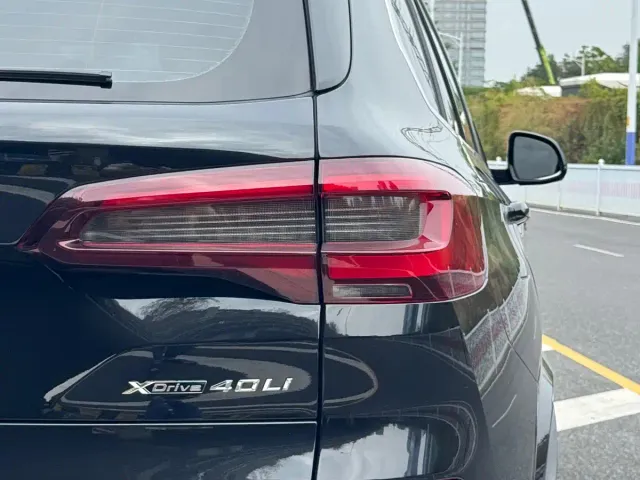 BMW X5 — Фото автомобиля 6