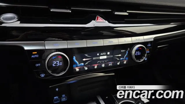 Genesis G80 Бензин 3.5 турбо AWD — Фото автомобиля 15