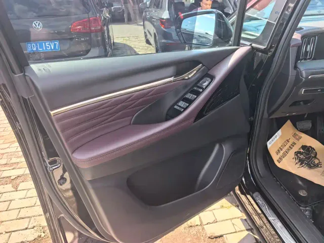 GAC Trumpchi M8 — Фото автомобиля 7