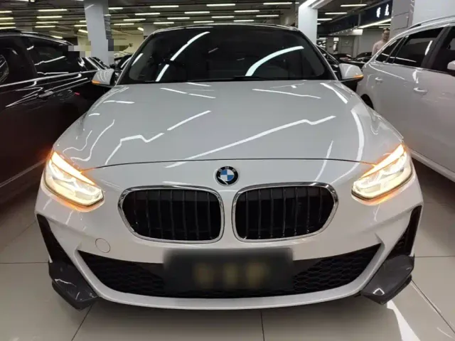 BMW 1 Series — Фото автомобиля 2