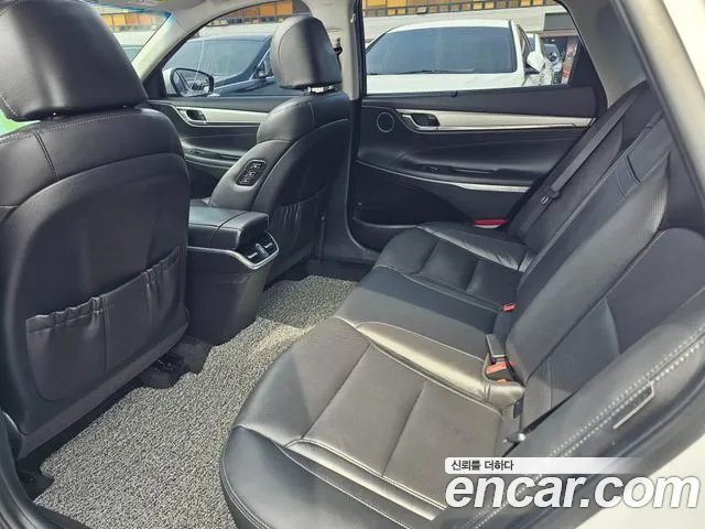 Hyundai Grandeur Grandeur (New) — Фото автомобиля 10