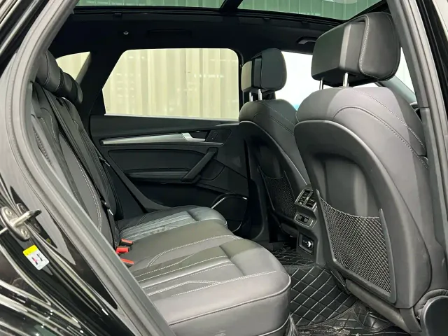 Audi Q5L — Фото автомобиля 7