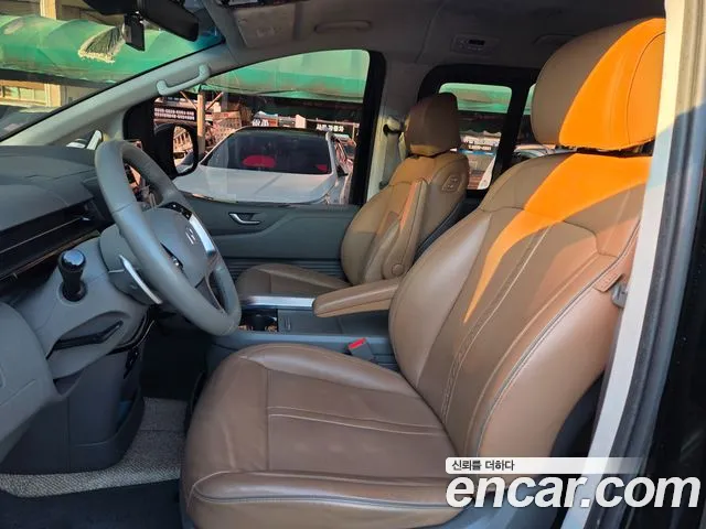 Hyundai Staria — Фото автомобиля 10