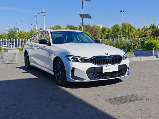 BMW 3 Series — Фото автомобиля 3