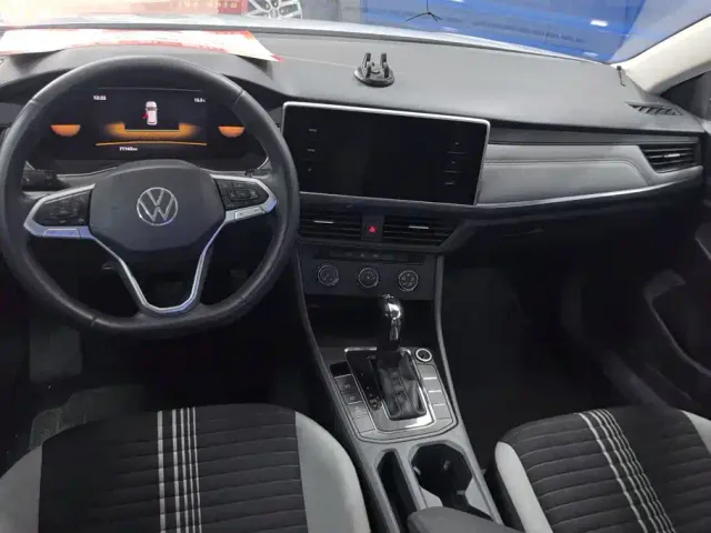 Volkswagen Bora — Фото автомобиля 12