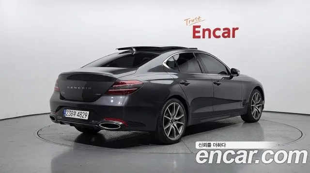 Genesis G70 Новый G70 Бензин 2.5T 4WD — Фото автомобиля 2