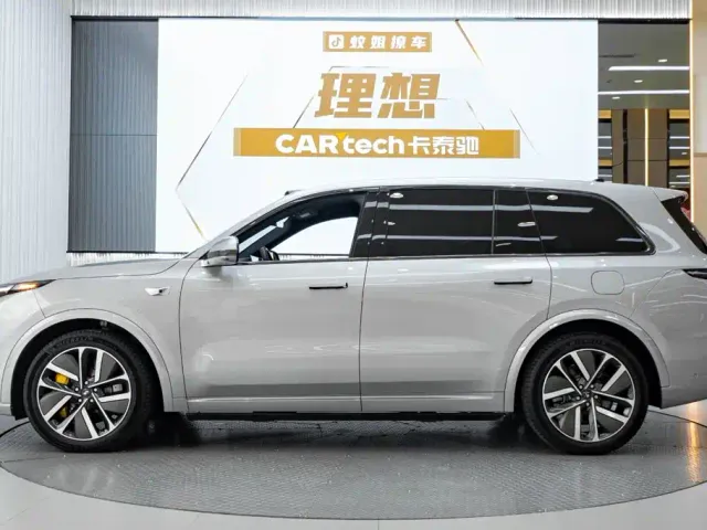 Li Auto L9 — Фото автомобиля 3