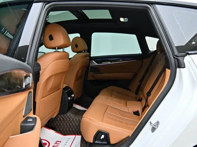 BMW 6 Series Gran Turismo — Фото автомобиля 12