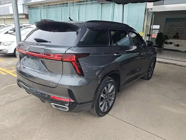 Changan CS75 Plus — Фото автомобиля 6