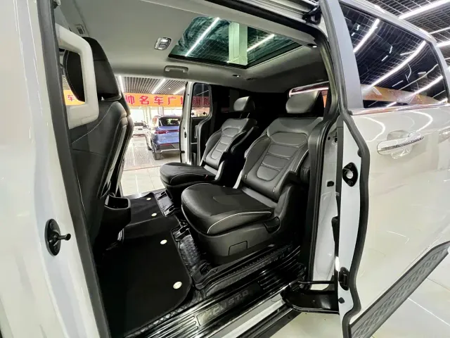 Hyundai Custo — Фото автомобиля 13