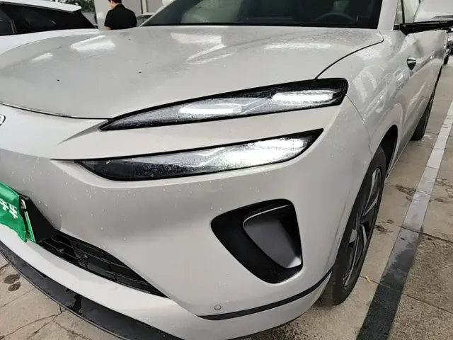 BYD Sealion 06 — Фото автомобиля 17