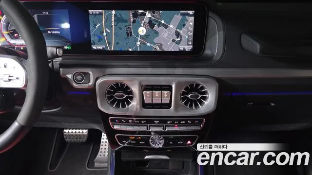Mercedes-Benz G-Class — Фото автомобиля 15