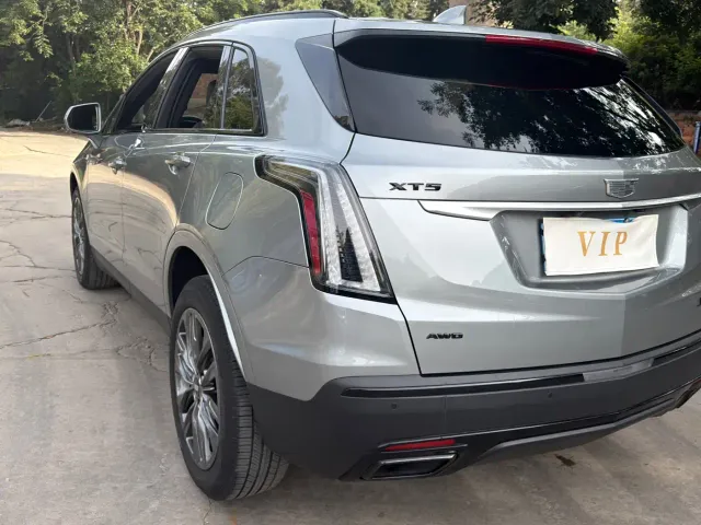 Cadillac XT5 — Фото автомобиля 9