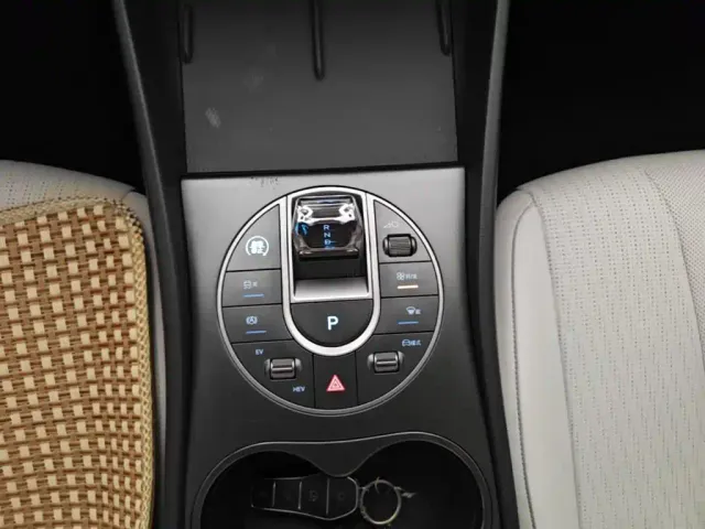 BYD Seal 05 DM-i — Фото автомобиля 13