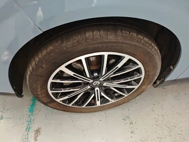 Leapmotor B10 — Фото автомобиля 22