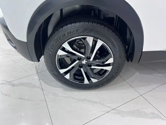 Peugeot 2008 — Фото автомобиля 20