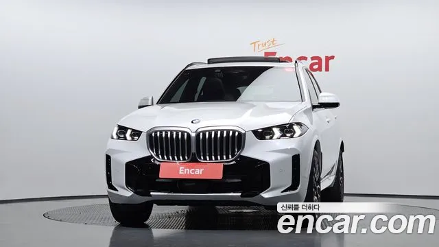 BMW X5 xDrive 40i M Sport — Фото автомобиля 2
