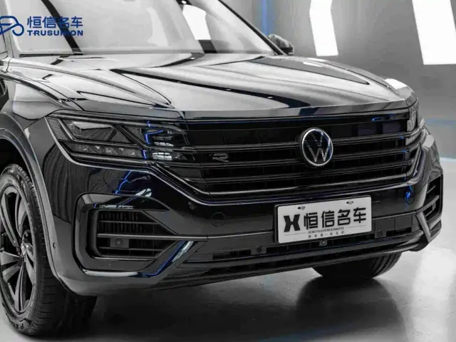 Volkswagen Touareg — Фото автомобиля 9