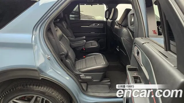 Ford Explorer Generation 6 — Фото автомобиля 11