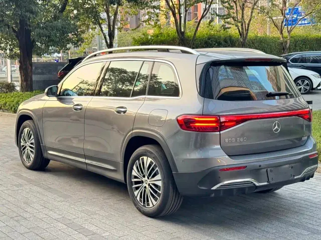 Mercedes-Benz EQB — Фото автомобиля 6