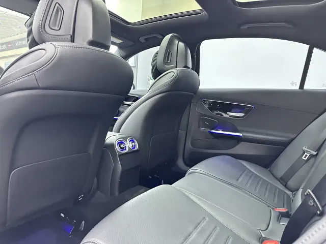 Mercedes-Benz C-Class — Фото автомобиля 14