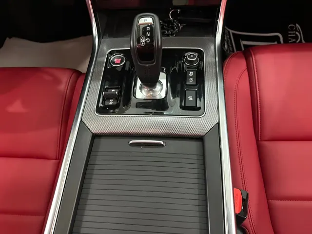 Jaguar XEL — Фото автомобиля 8