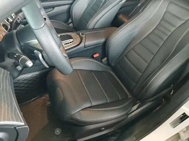 Mercedes-Benz E-Class — Фото автомобиля 14
