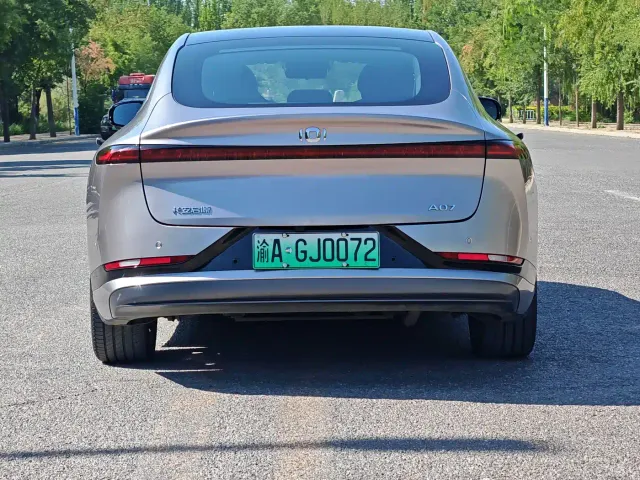 Changan Qiyuan A07 — Фото автомобиля 8
